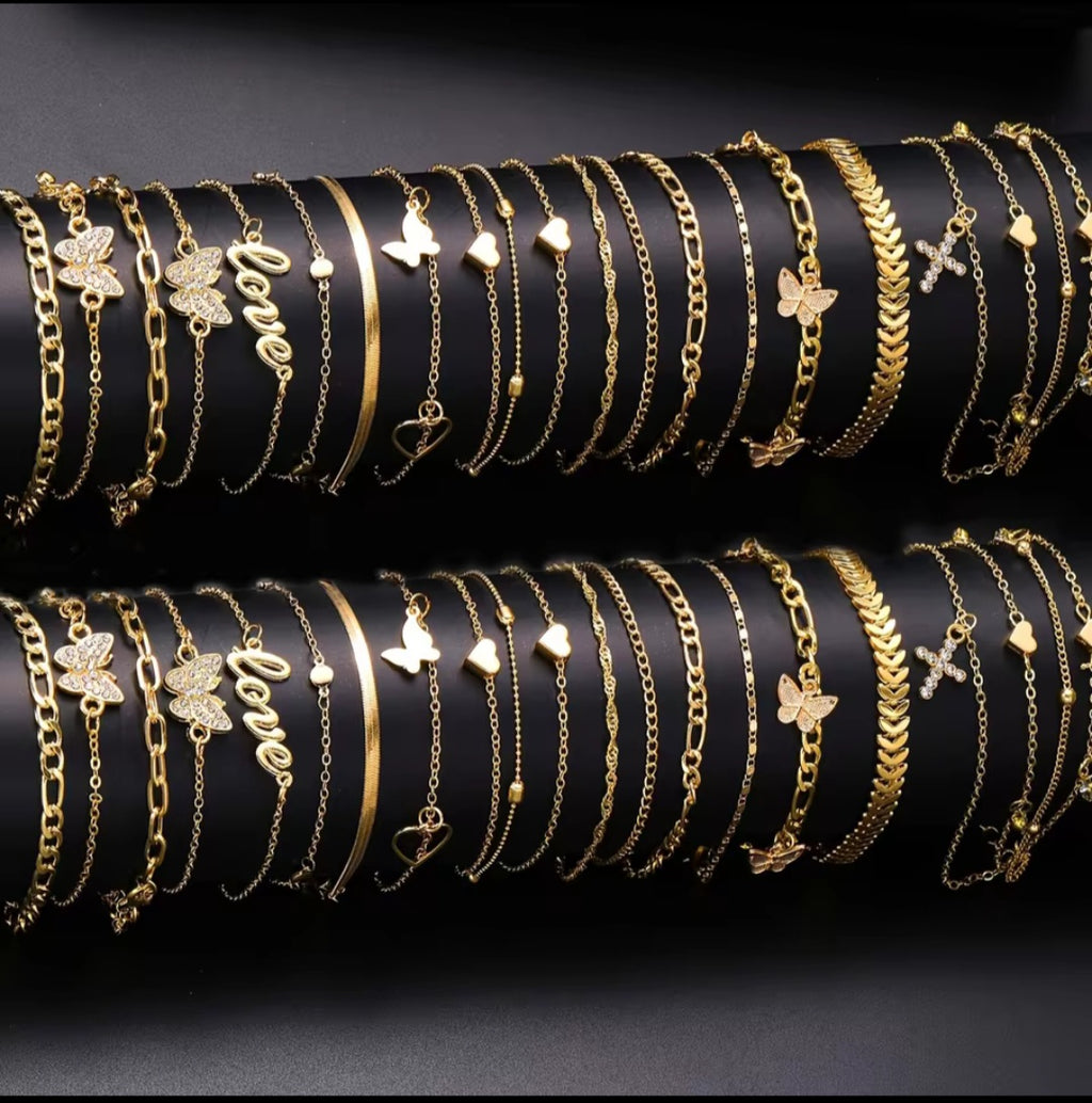 18 Pcs Bohemian Summer Beach Anklet Set for Women – Vintage Butterfly, Heart  Crystal Pendant Foot Bracelets