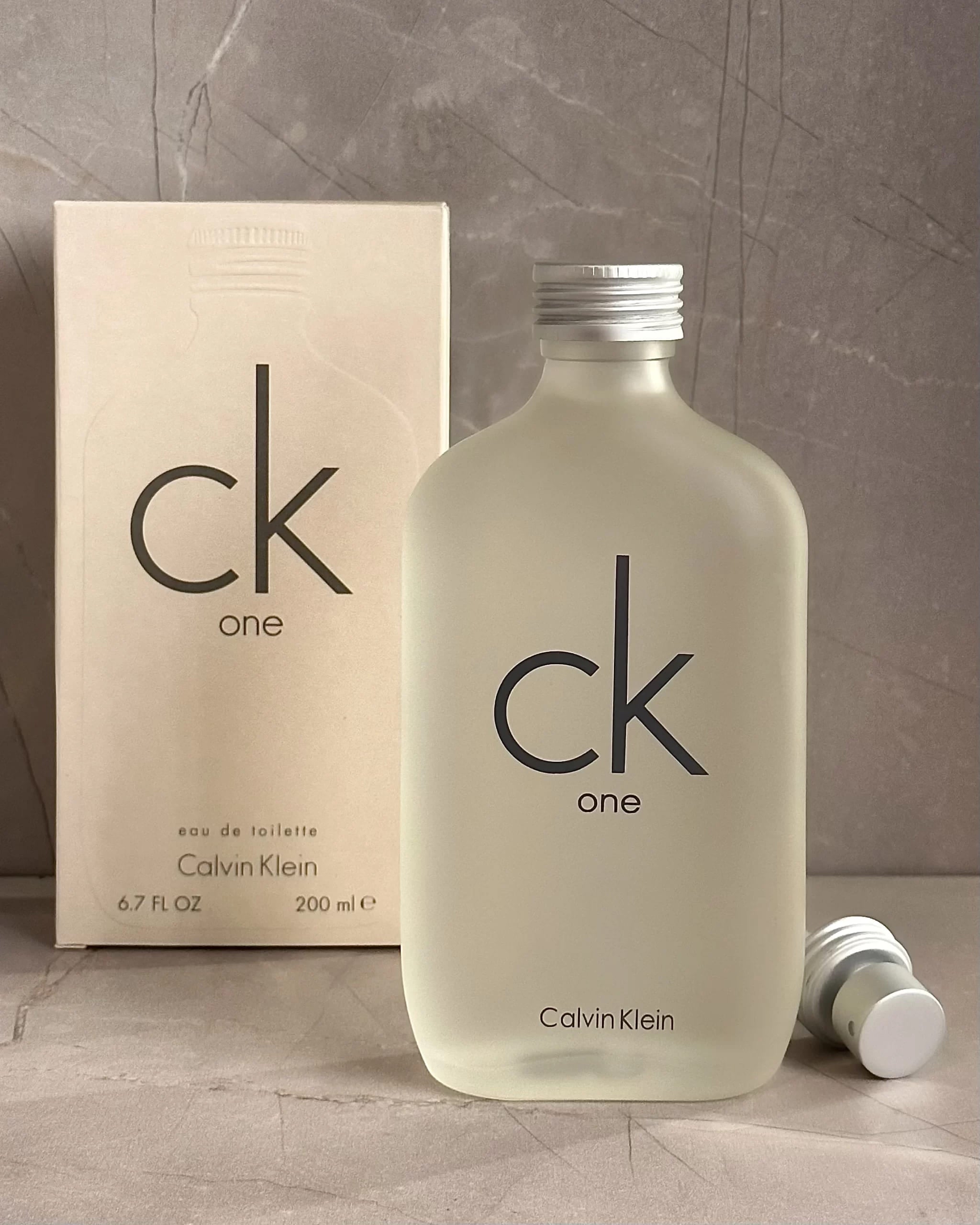 Calvin Klein Eau de Toilette Spray 6.7 oz / 200 ml – Fresh Scent
