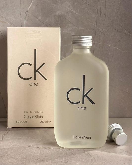 Calvin Klein Eau de Toilette Spray 6.7oz 200ml