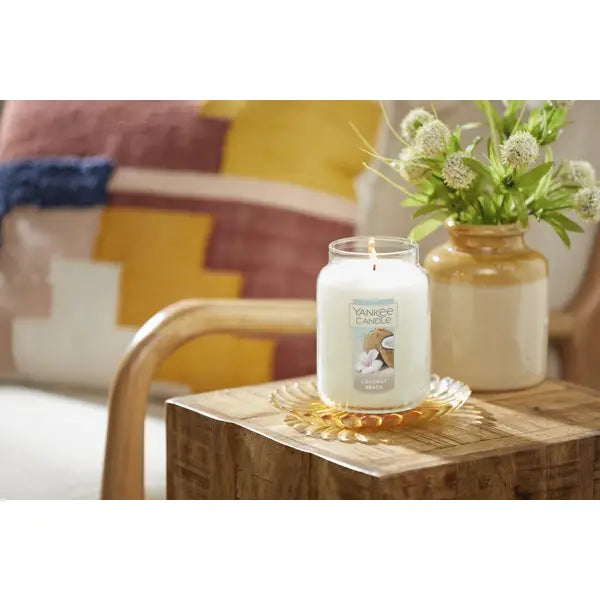 Vela Yankee de 22 oz con aroma a Coconut Beach