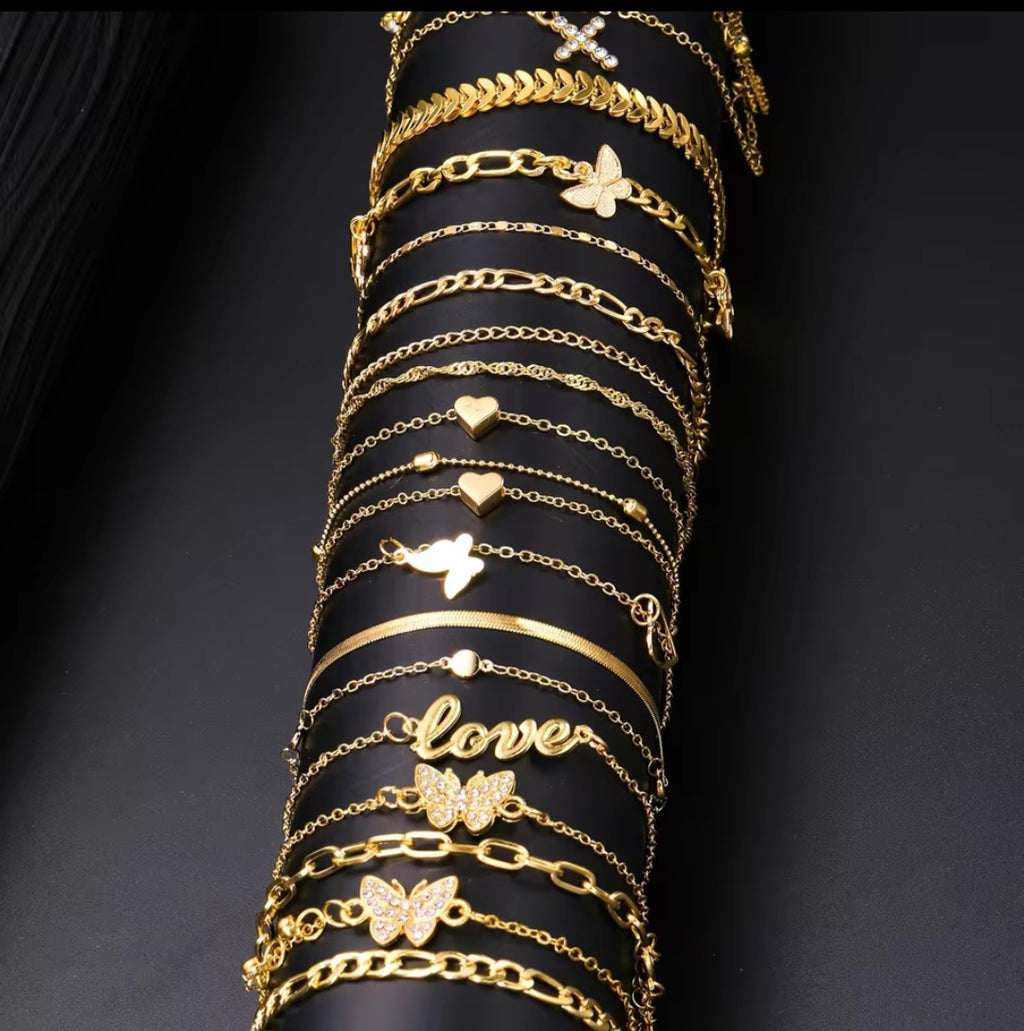 18 Pcs Bohemian Summer Beach Anklet Set for Women – Vintage Butterfly, Heart  Crystal Pendant Foot Bracelets